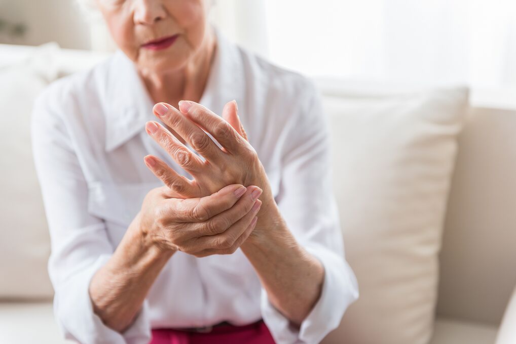 Jak se artritida projevuje 